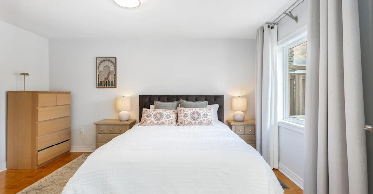 16 Lightbourn Avenue, Toronto, ON, M6H 3P3 - 31