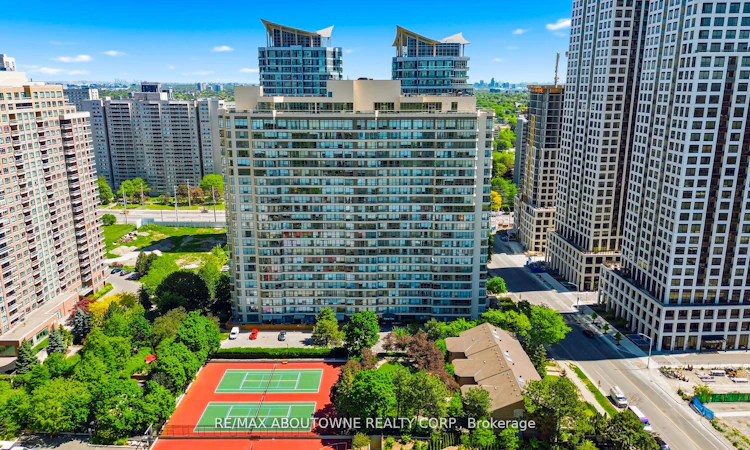 611-55 Elm Drive W