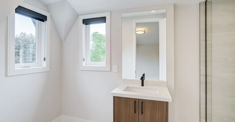 37 Wesley Avenue, Mississauga, ON, L5H 2M6 - 39