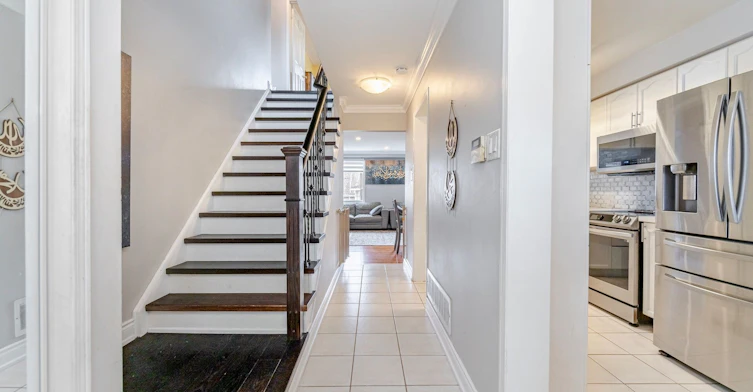 5352 Bushelgrove Circle, Mississauga, ON, L5M 6B8 - 5