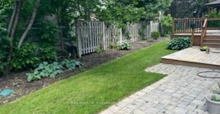 975 Fredonia Drive, Mississauga, ON, L5C 2W5 - 13