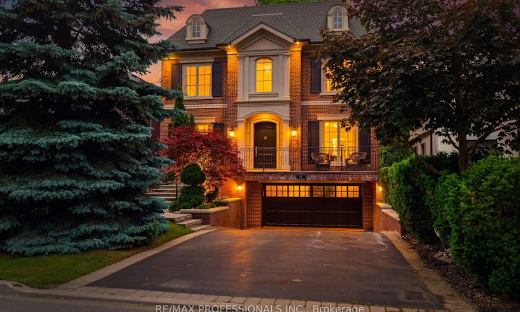 77 Haliburton Avenue
