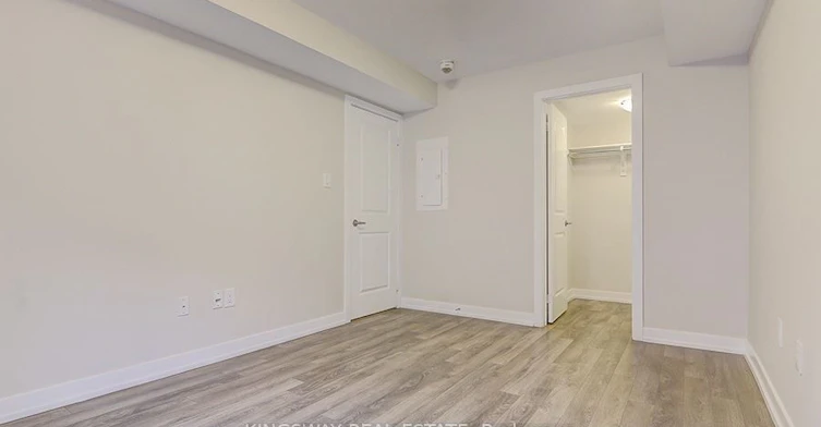 92-100 Parrotta Drive, Toronto, ON, M9M 0G1 - 15