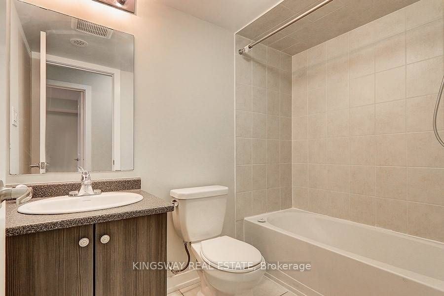 92-100 Parrotta Drive, Toronto, ON, M9M 0G1 - 12