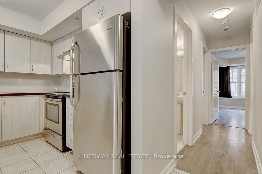 92-100 Parrotta Drive, Toronto, ON, M9M 0G1 - 10