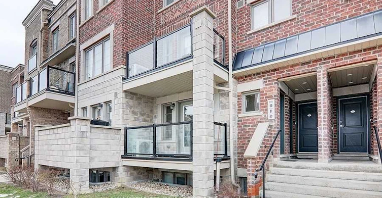 92-100 Parrotta Drive, Toronto, ON, M9M 0G1 - 2