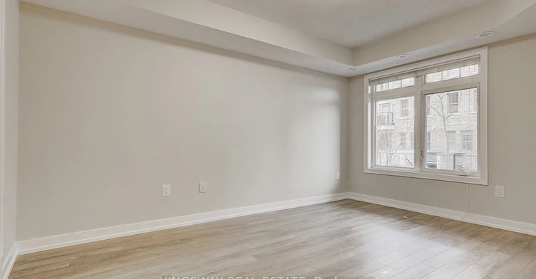 92-100 Parrotta Drive, Toronto, ON, M9M 0G1 - 14