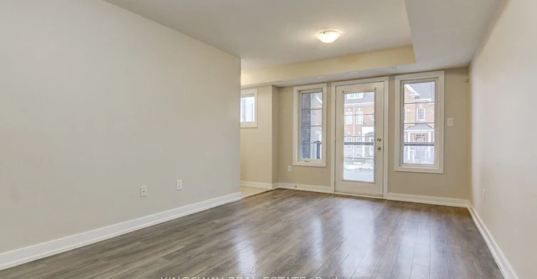 92-100 Parrotta Drive, Toronto, ON, M9M 0G1 - 6