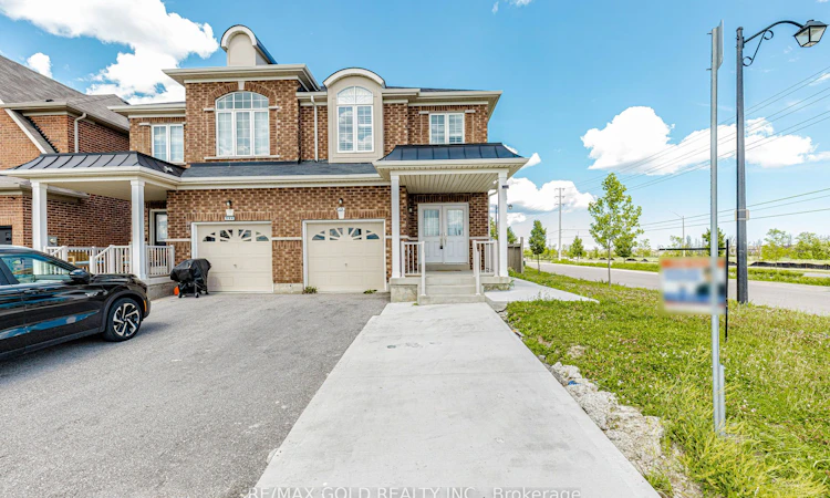 566 Bessborough Drive