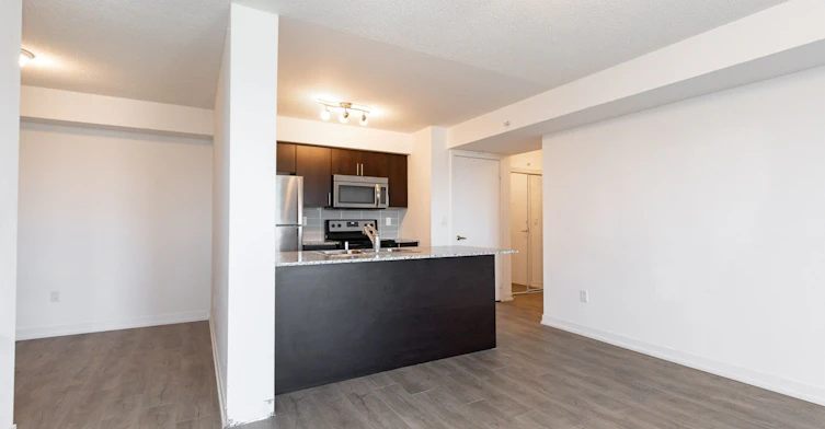 1910-1410 Dupont Street, Toronto, ON, M6H 2B1 - 6