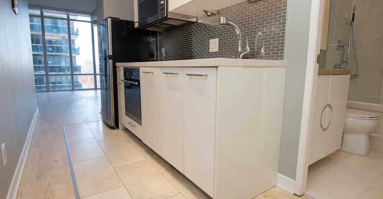 601-90 Park Lawn Road S, Toronto, ON, M8Y 0B6 - 10