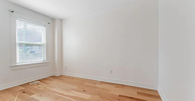 2-47 Manchester Avenue, Toronto, ON, M6G 1V4 - 18