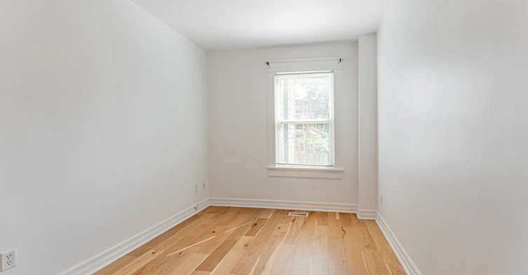 2-47 Manchester Avenue, Toronto, ON, M6G 1V4 - 19