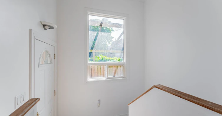 2-47 Manchester Avenue, Toronto, ON, M6G 1V4 - 9