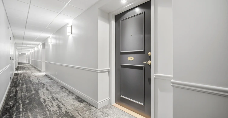 208-2301 Parkhaven Boulevard, Oakville, ON, L6H 6V6 - 4