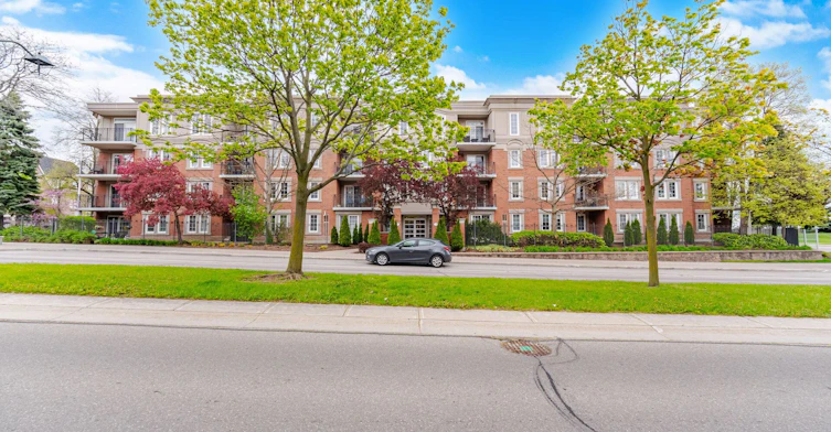 208-2301 Parkhaven Boulevard, Oakville, ON, L6H 6V6