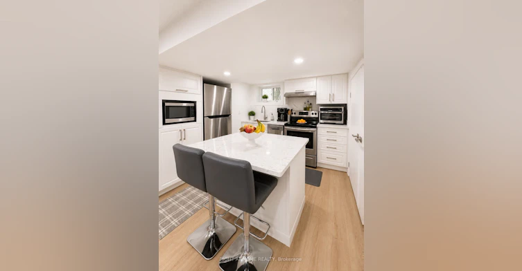 202 William Street, Toronto, ON, M9N 2H1 - 10