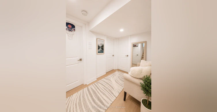 202 William Street, Toronto, ON, M9N 2H1 - 7