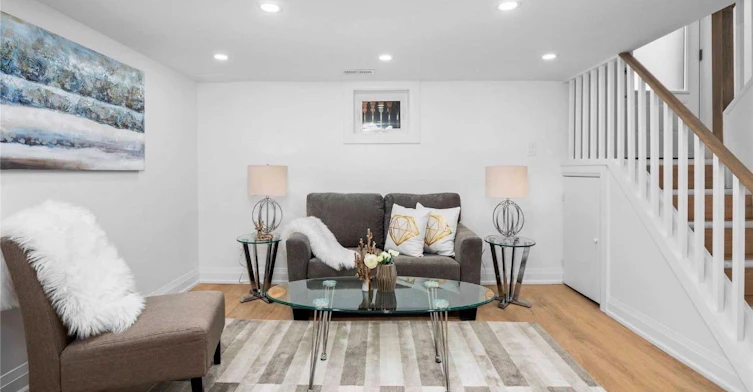 202 William Street, Toronto, ON, M9N 2H1 - 4