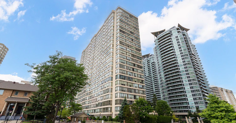914-55 Elm Drive W, Mississauga, ON, L5B 3Z3 - 2