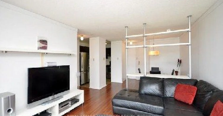 1915-35 Trailwood Drive, Mississauga, ON, L4Z 3L6 - 2