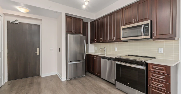 1010-38 Annie Craig Drive, Toronto, ON, M8V 0G9 - 3