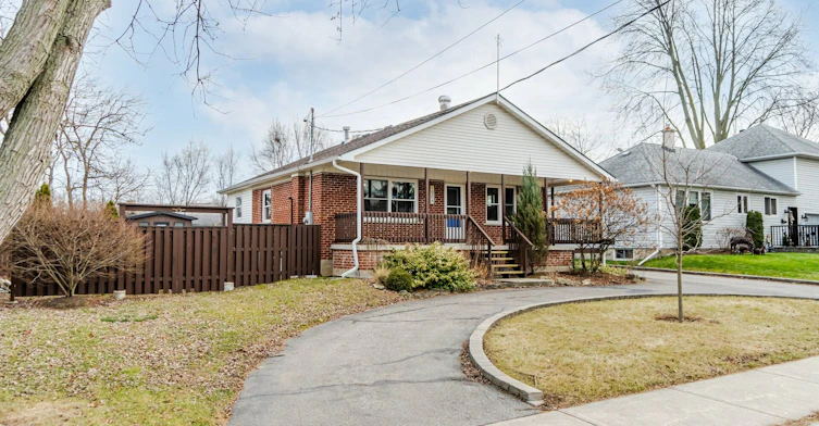 1904 Balsam Avenue, Mississauga, ON, L5J 1L2 - 2