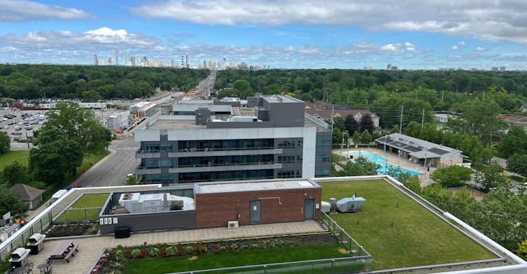1108-1 Hurontario Street, Mississauga, ON, L5G 0A3 - 37