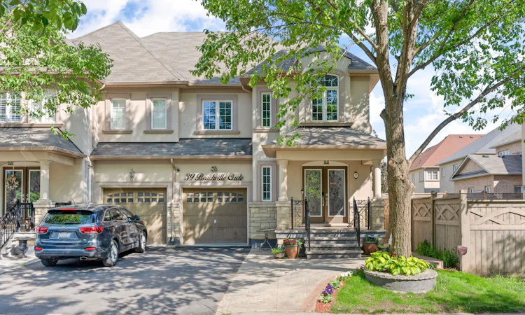 39 Beachville Circle