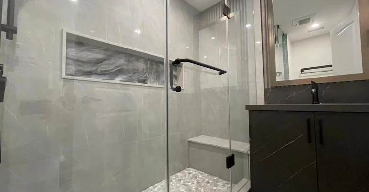 Unit 2-17 Rosemeade Avenue, Toronto, ON, M8Y 3A2 - 16