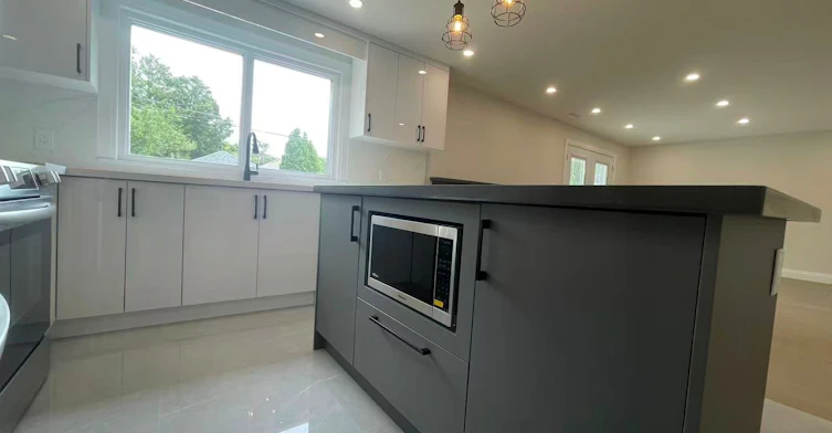 Unit 2-17 Rosemeade Avenue, Toronto, ON, M8Y 3A2 - 7
