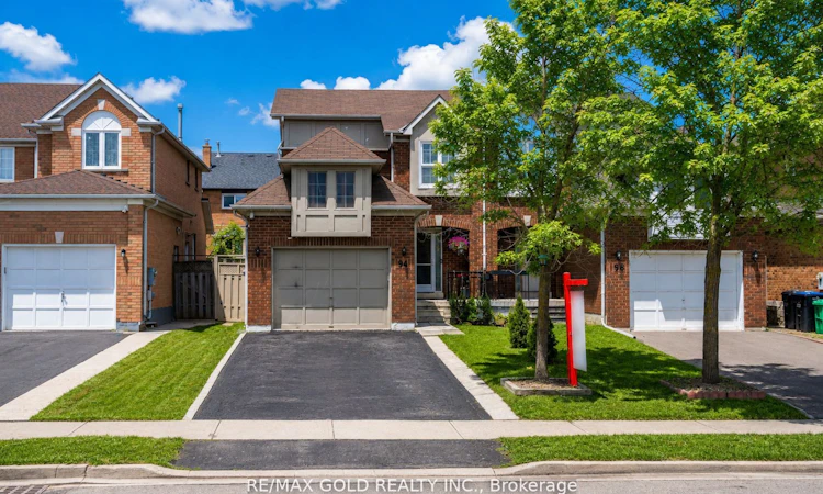 94 Bighorn Crescent