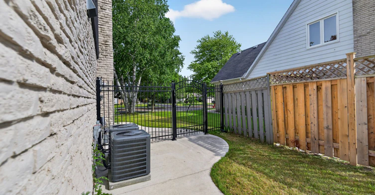 975 Caldwell Avenue, Mississauga, ON, L5H 1Z2 - 43