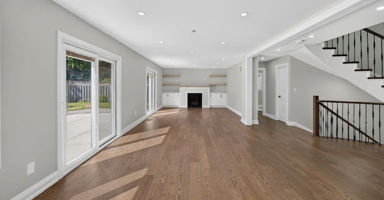 975 Caldwell Avenue, Mississauga, ON, L5H 1Z2 - 8