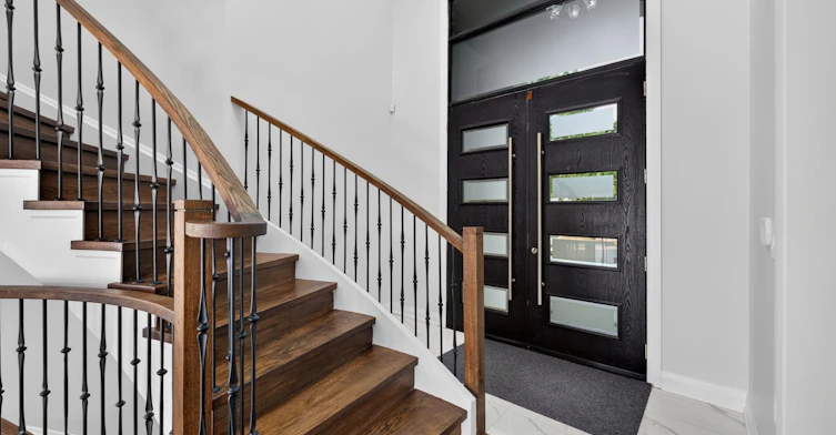 975 Caldwell Avenue, Mississauga, ON, L5H 1Z2 - 4