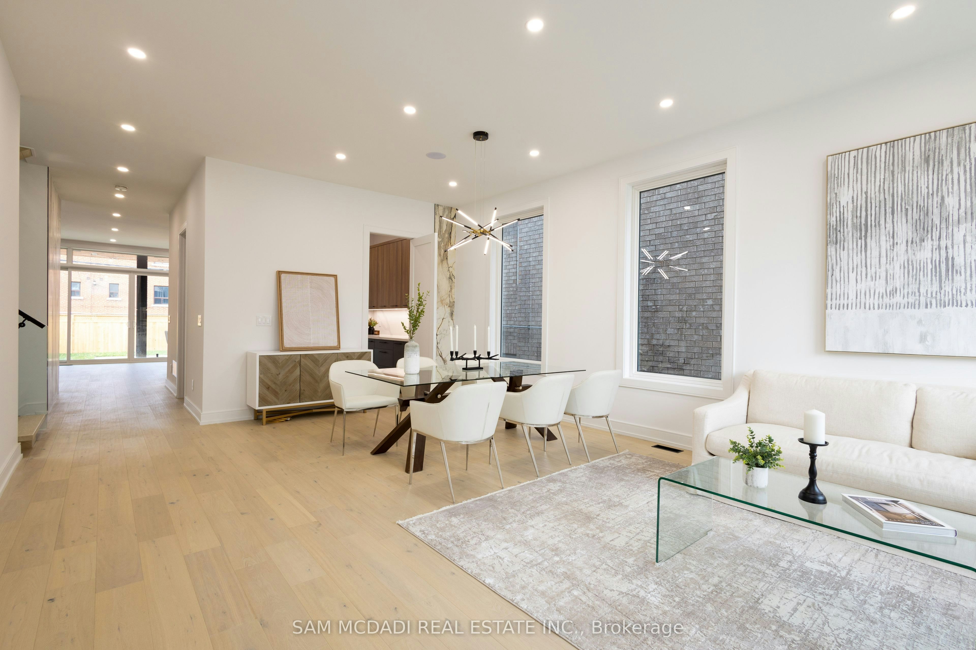 24 Twenty First Street, Toronto, ON, M8V 3L7 - 5