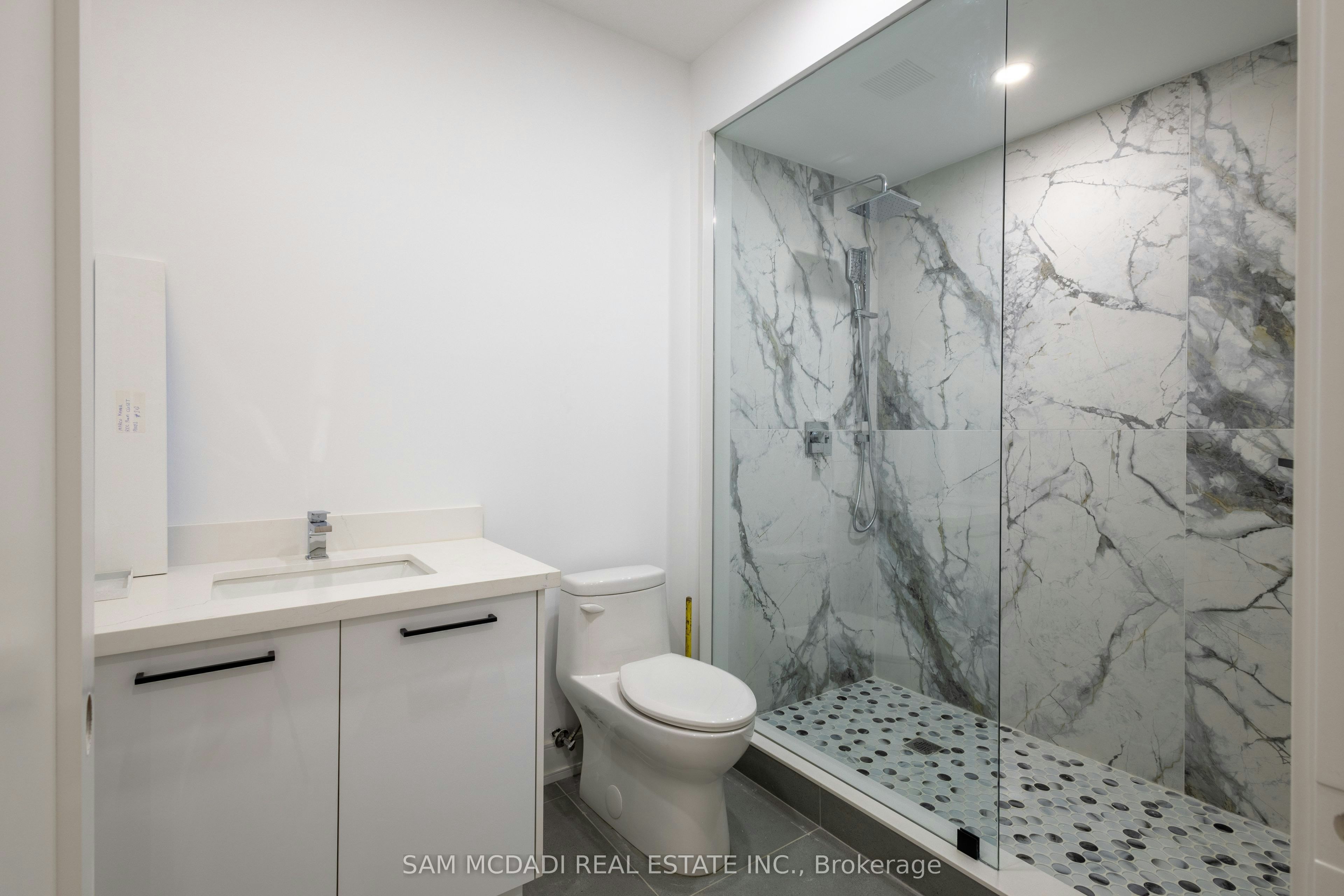 24 Twenty First Street, Toronto, ON, M8V 3L7 - 39
