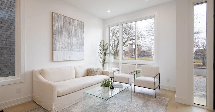 24 Twenty First Street, Toronto, ON, M8V 3L7 - 4