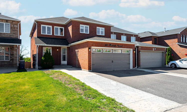 367 Marshall Crescent