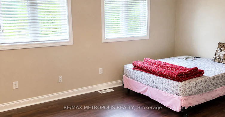 31 Goldenlight Circle, Brampton, ON, L6X 4N6 - 5