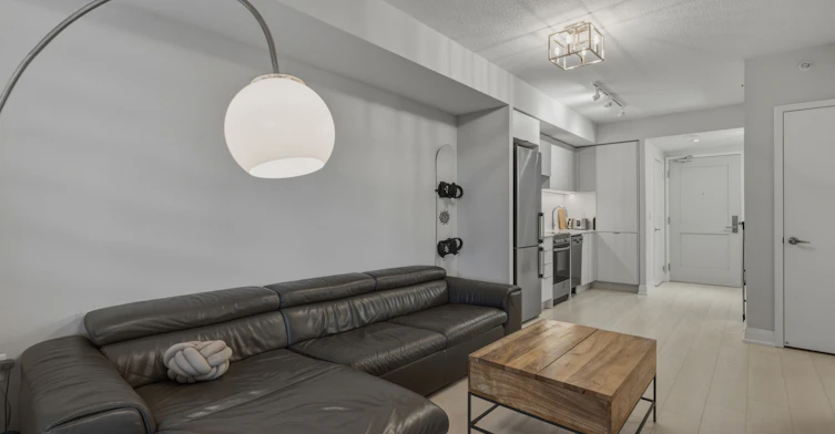 323-26 Gibbs Road, Toronto, ON, M9B 6L6 - 11