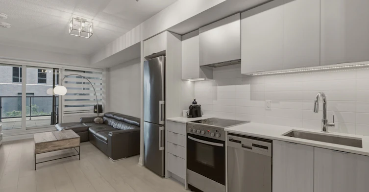 323-26 Gibbs Road, Toronto, ON, M9B 6L6 - 12