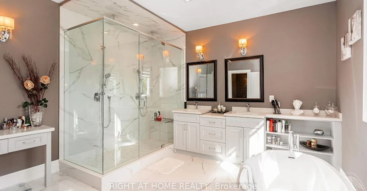 1220 Meredith Avenue, Mississauga, ON, L5E 2E3 - 25