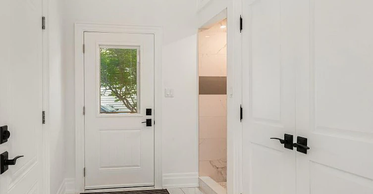 1220 Meredith Avenue, Mississauga, ON, L5E 2E3 - 36
