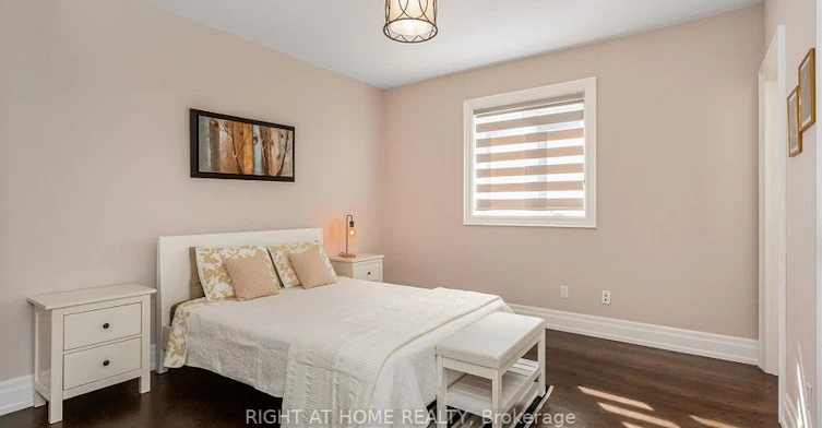 1220 Meredith Avenue, Mississauga, ON, L5E 2E3 - 26