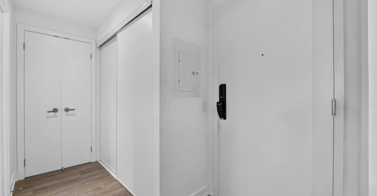 1012-28 Ann Street, Mississauga, ON, L5G 3G1 - 8