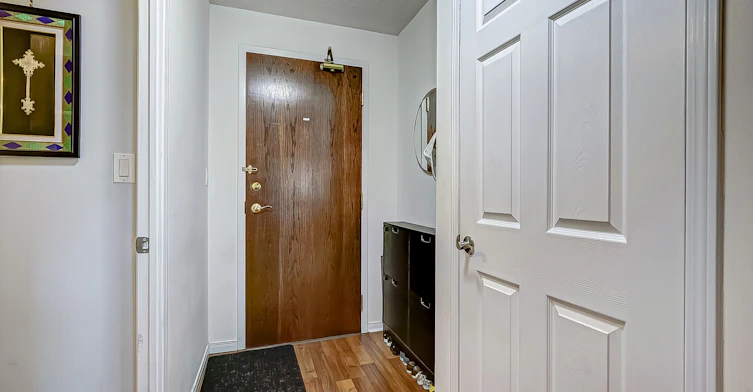 804-7 Michael Power Place, Toronto, ON, M9A 0A4 - 17