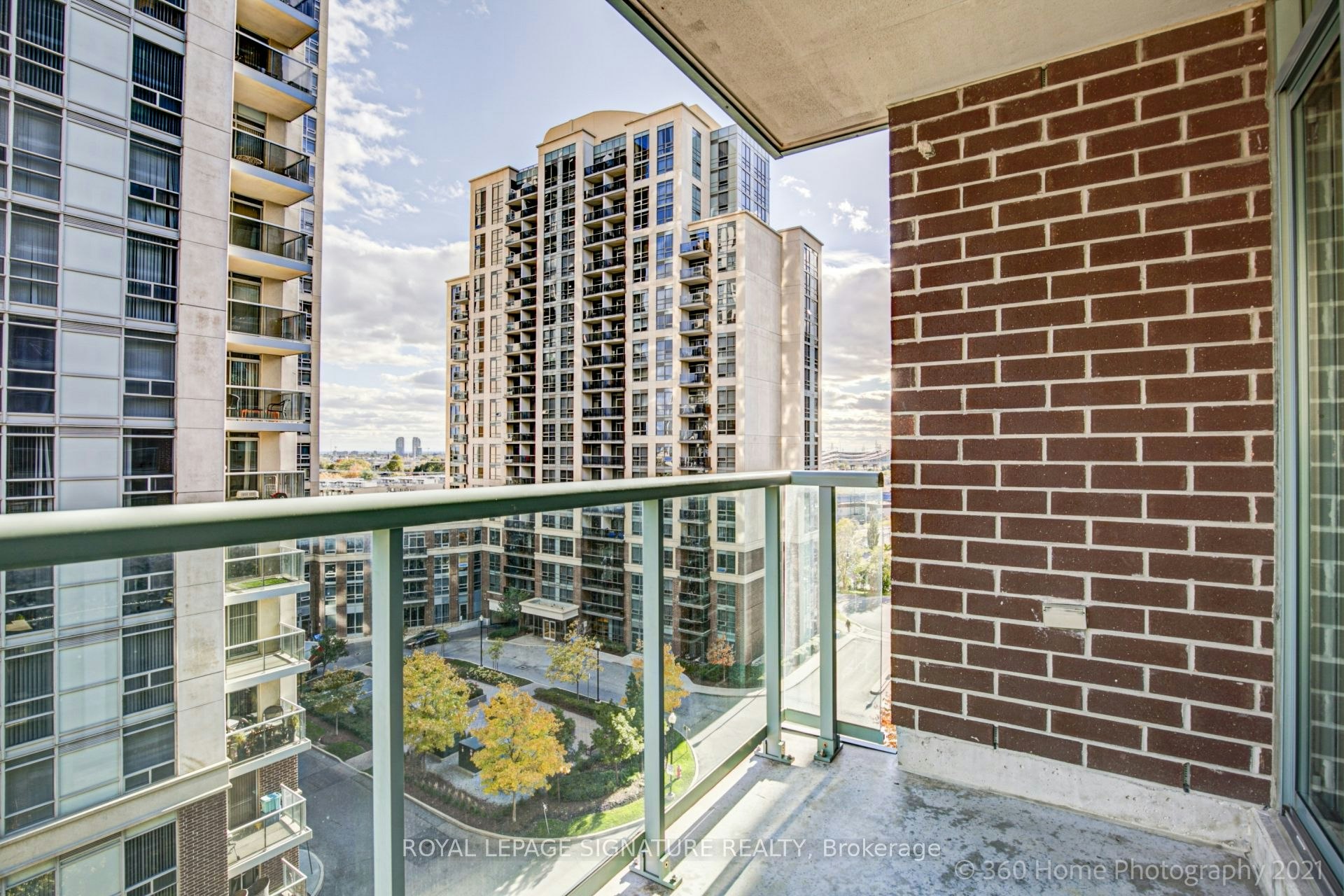 804-7 Michael Power Place, Toronto, ON, M9A 0A4 - 6