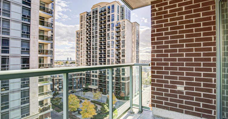 804-7 Michael Power Place, Toronto, ON, M9A 0A4 - 6