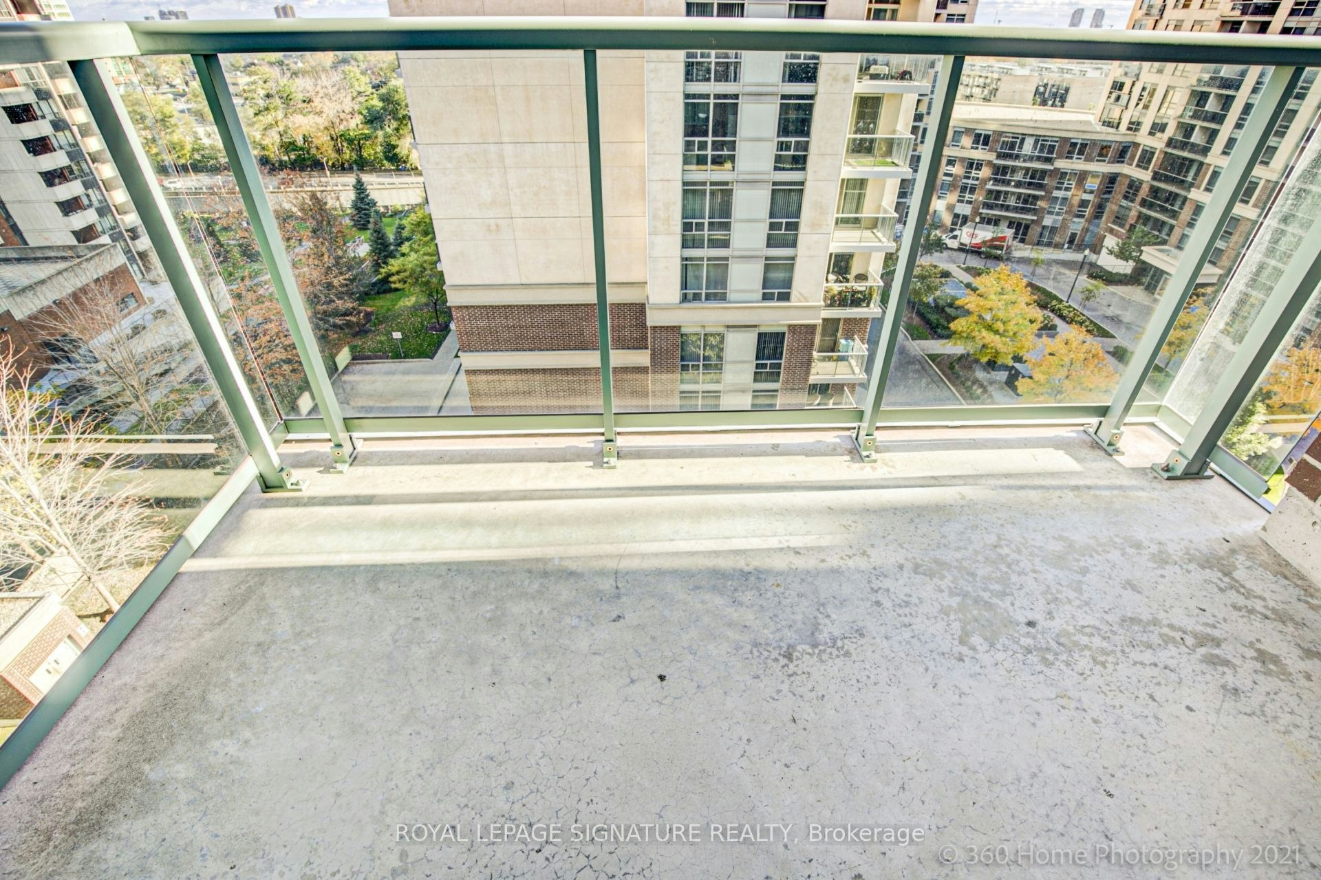 804-7 Michael Power Place, Toronto, ON, M9A 0A4 - 5